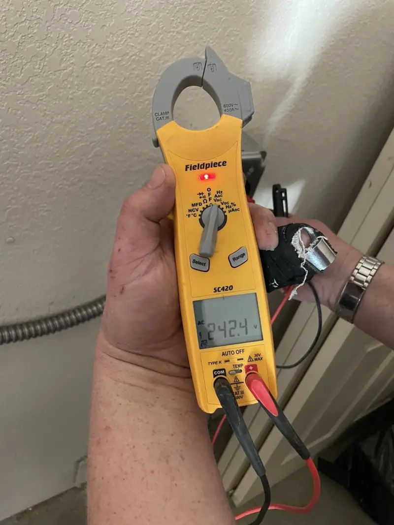 Voltage testing with clamp meter during Circuit Breaker Repair in Bloomfield